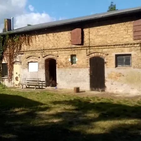 Haus Unter D. Eichen Am Stettiner Haff 公寓 *